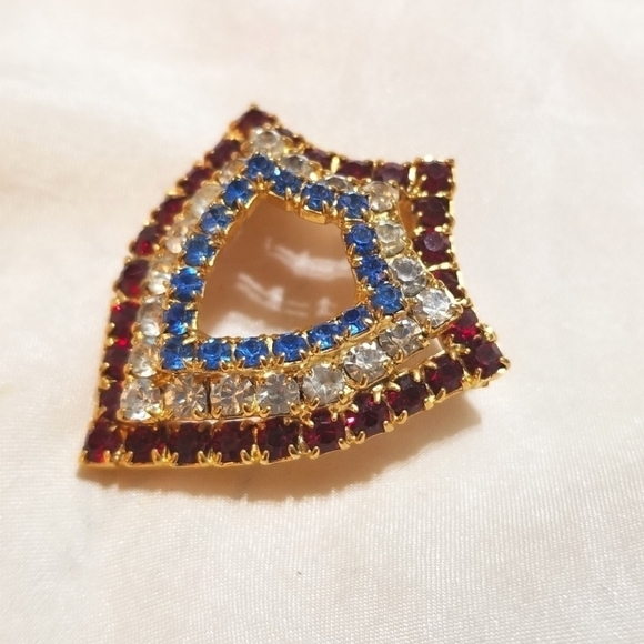 Vintage SPARKLING Rhinestone Shield Red White Blue Brooch - Picture 3 of 6